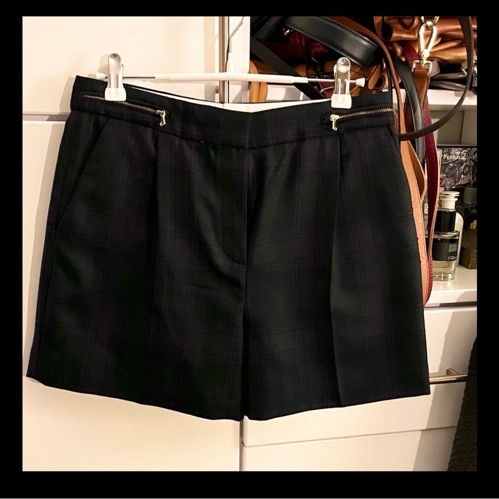 Massimo Dutti dark green and navy checkers mid waist Women's Shorts